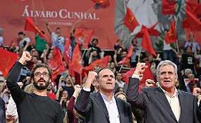 Jerónimo de Sousa falou em Lisboa perante oito mil pessoas (Foto de Tiago Petinga/LUSA) Jerónimo de Sousa falou em Lisboa perante oito mil pessoas (Foto de Tiago Petinga/LUSA)