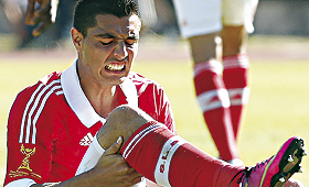 O avançado Óscar Cardozo, de 30 anos, tem sido afetado por lesões musculares nas coxas. (PEDRO FERREIRA)
