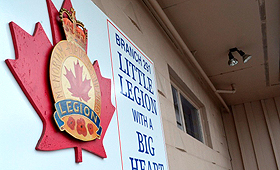 Uma delegação da Royal Canadian Legion , em Richmond , a sul de Vancouver. (The Canadian Press/Steven Chua)