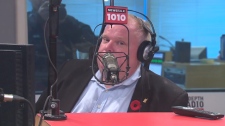 Rob Ford fala no seu programa de rádio, no Newstalk 1010, - 03 de outubro de 2013