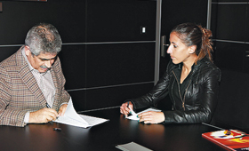 O presidente do Benfica, Luís Filipe Vieira, e Vanessa Fernandes selam mais um ano de compromisso