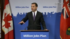 Tim Hudak fala aos jornalistas no Queen’s Park - 13 de janeiro, 2014