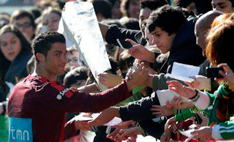 Ronaldo é um fenómeno de popularidade entre os adeptos