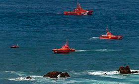 Buscas junto ao Cabo Peñas, nas Astúrias, Espanha. (J. L. Cereijido/EPA)