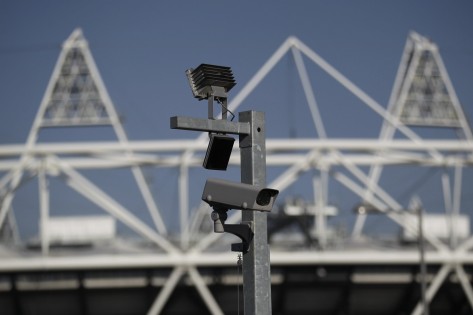 Imagem de arquivo de uma câmara de CCTV. THE ASSOCIATED PRESS / Sang Tan