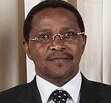 FORTE ACTIVIDADE DIPLOMÁTICA EM LUANDA