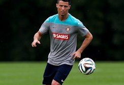 RONALDO IRÁ DECIDIR SE JOGA COM A IRLANDA