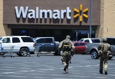 Tiroteio ocorreu num centro comercial Wallmart, no estado do Nevada (Twitter) Tiroteio ocorreu num centro comercial Wallmart, no estado do Nevada (Twitter)