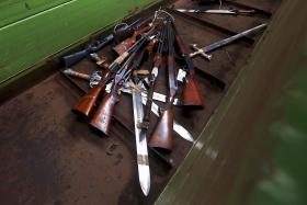 EXAME A GRANADA REVELA QUE NÃO TINHA CARGA EXPLOSIVA