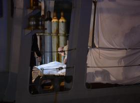 MARINHA ITALIANA ENCONTRA 18 CADÁVERES EM BARCO AO LARGO DE LAMPEDUSA