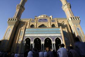 ATAQUE EM MESQUITA SUNITA A NORDESTE DE BAGDAD FEZ PELO MENOS 32 MORTOS