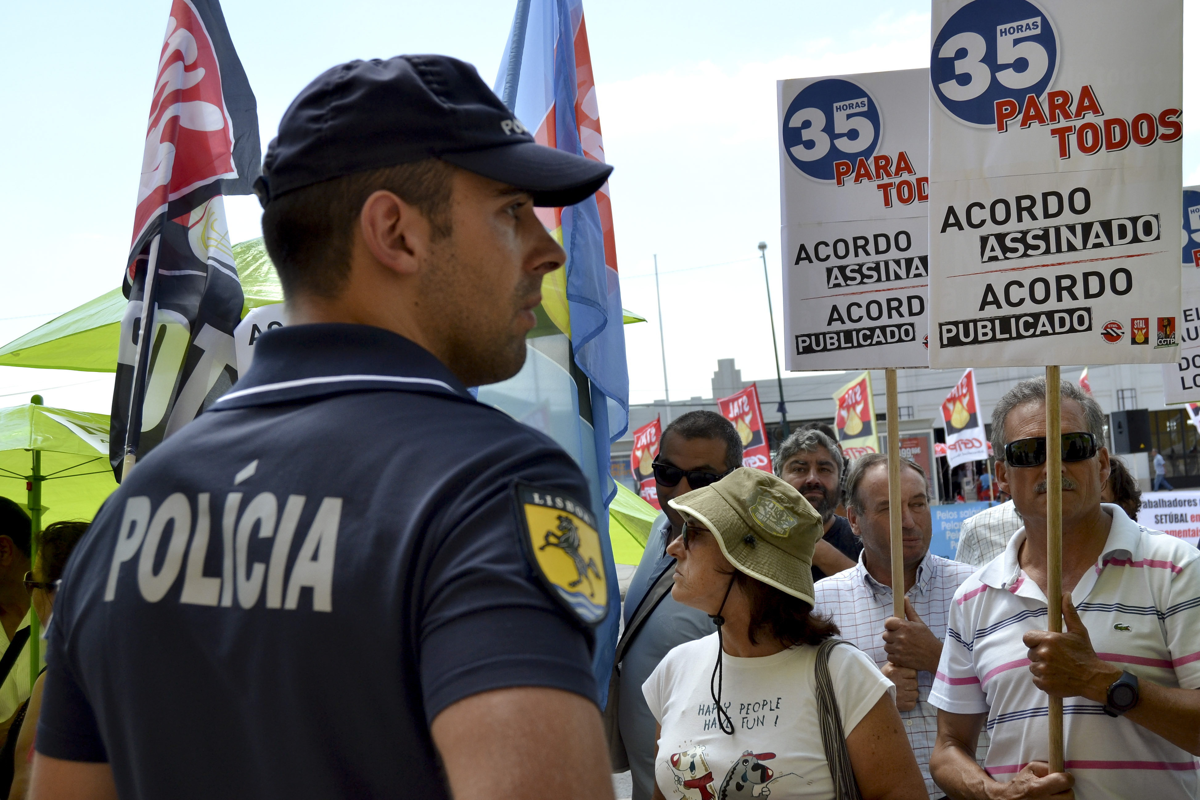 TRABALHADORES DAS AUTARQUIAS QUEREM REUNIÃO COM GOVERNO ATÉ TERÇA-FEIRA