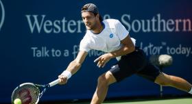 TENISTA JOÃO SOUSA DESCE UMA POSIÇÃO NA CLASSIFICAÇÃO MUNDIAL