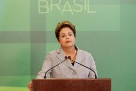 PRESIDENTE BRASILEIRA DILMA ROUSSEFF ATRIBUI CRÍTICAS DE MARINA SILVA A FALTA DE “EXPERIÊNCIA”