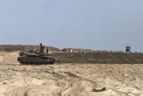 GAZA: PALESTINIANOS VIOLAM CESSAR-FOGO COM TRÊS ‘ROCKETS’, ISRAEL REAGE COM ATAQUE AÉREO