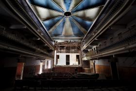 CENTENÁRIO TEATRO SALVADOR MARQUES DE ALHANDRA AO ABANDONO