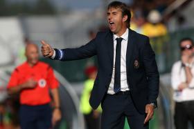 LOPETEGUI DIZ QUE LILLE MANTÉM ASPIRAÇÕES APESAR DA VANTAGEM DO FC PORTO