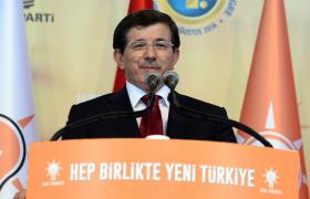 PRÓXIMO PRIMEIRO-MINISTRO DA TURQUIA QUER NOVA CONSTITUIÇÃO