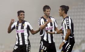 NACIONAL BATE AROUCA E CONQUISTA PRIMEIRA VITÓRIA NA I LIGA