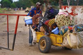 QUASE 1.100 CIDADÃOS ILEGAIS EXPULSOS DE ANGOLA NUMA SEMANA