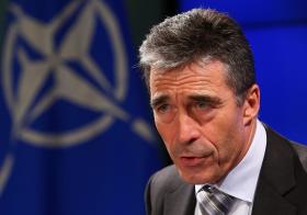 NATO: RASMUSSEN DUVIDA DE PLANO DE PAZ PARA A UCRÂNIA PROPOSTO POR PUTIN