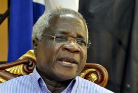 LÍDER DA RENAMO PÕE FIM A AUSÊNCIA DE CINCO ANOS DE MAPUTO NA QUINTA-FEIRA