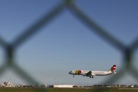 TAP GARANTE QUE NÍVEL DE INCIDENTES NOS AVIÕES É NORMAL E CRITICA PRESSÃO MEDIÁTICA