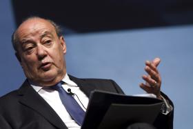 PINTO DA COSTA ACUSA FIFA DE CEDER A INTERESSES AO IMPEDIR FUNDOS DE INVESTIMENTO