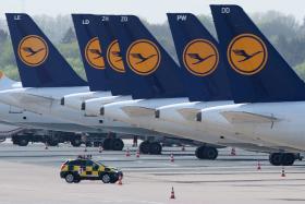 GREVE DE PILOTOS DA LUFTHANSA OBRIGA A CANCELAR 200 VOOS