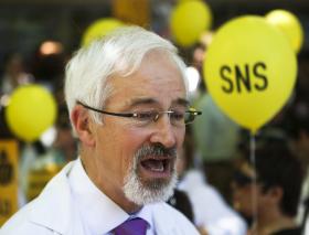 BASTONÁRIO GARANTE MÉDICO DE FAMILIA PARA TODOS OS PORTUGUESES EM TRÊS ANOS