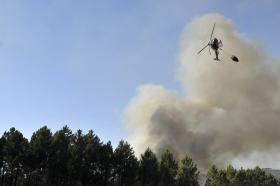 MAIS DE 320 OPERACIONAIS COMBATEM CINCO INCÊNDIOS, QUATRO DOS QUAIS NA GUARDA