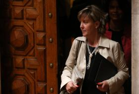 MINISTRA DAS FINANÇAS É OUVIDA HOJE NO PARLAMENTO COM REEMBOLSO AO FMI EM CIMA DA MESA