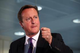 PRIMEIRO-MINISTRO BRITÂNICO NÃO AFASTA AÇÃO CONTRA ESTADO ISLÂMICO NA SÍRIA