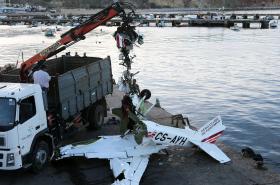 INICIADAS OPERAÇÕES PARA RETIRAR AVIONETA DO MAR AO LARGO DE SAGRES