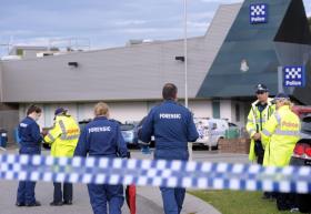POLÍCIA AUSTRALIANA MATA A TIRO JOVEM “SUSPEITO DE TERRORISMO”