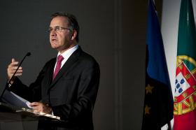 PIRES DE LIMA DIZ NÃO ESPERAR REDUÇÃO DE IVA NO SETOR DO TURISMO EM 2015