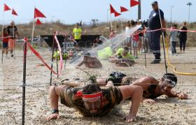 CERCA DE 300 PESSOAS PARTICIPARAM NA “CORRIDA MAIS LOUCA DO MUNDO” EM FARO