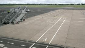 AEROPORTO DE LUTON, EM LONDRES, EVACUADO DEVIDO A PACOTE SUSPEITO