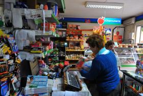 NEGÓCIOS NO COMÉRCIO A RETALHO AUMENTAM 2% EM SETEMBRO – INE