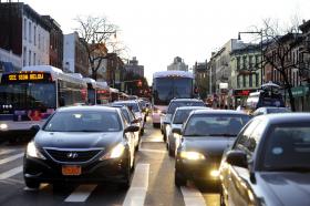 NOVA IORQUE REDUZ VELOCIDADE MÁXIMA AUTORIZADA DE 48 PARA 40 KM/H