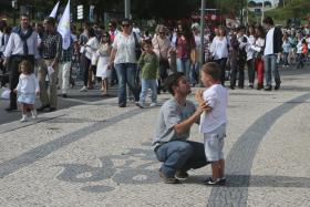 RECOLHIDAS 2.000 ASSINATURAS PARA INICIATIVA LEGISLATIVA DE LEI DO DIREITO A NASCER
