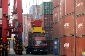 EXCEDENTE COMERCIAL DA CHINA MAIS DO QUE DUPLICA EM SETEMBRO PARA 24.441 ME