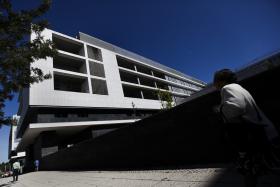 UNITEDHEALTH PROPÕE COMPRAR 51% DA ESPIRITO SANTO SAÚDE POR 5 EUROS A AÇÃO