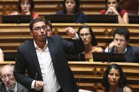 5 OUTUBRO: PRESIDENTE DA REPÚBLICA NÃO ASSUMIU AS SUAS RESPONSABILIDADES – PCP