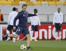 JULEN LOPETEGUI PEDE ENERGIA E CONCENTRAÇÃO FRENTE A SP. BRAGA MORALIZADO