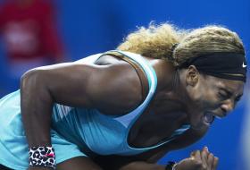 TENISTA SERENA WILLIAMS VOLTA A ABANDONAR UM TORNEIO DEVIDO A PROBLEMAS FÍSICOS