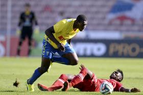 GIL VICENTE EMPATA COM ESTORIL-PRAIA E CONTINUA SEM GANHAR NA I LIGA