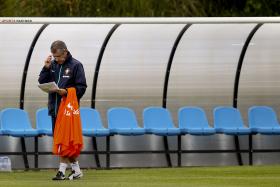 FONTE EM PLENO EM TREINO CHUVOSO DA SELEÇÃO PORTUGUESA