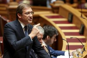 PASSOS COELHO DIZ QUE ERRO NO CONCURSO AFETOU MENOS DE DOIS POR CENTO DOS PROFESSORES