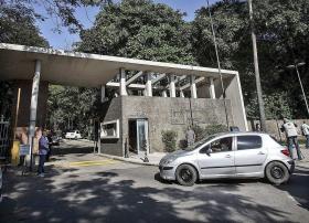 NOVO EXAME SANGUÍNEO A CIDADÃO DA GUINÉ-CONACRI NO BRASIL ALEGADAMENTE INFETADO COM ÉBOLA DEU NEGATIVO